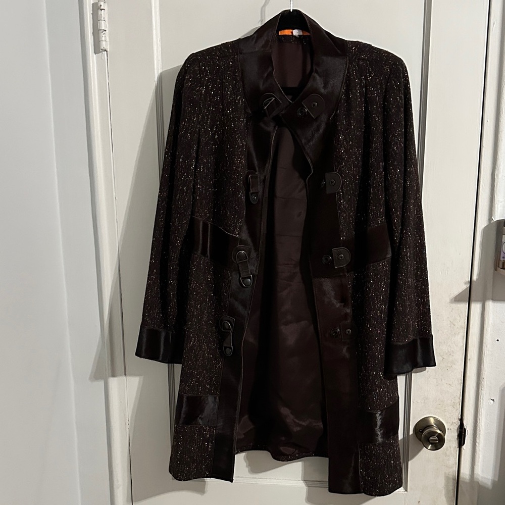 Elegant Brown Women's Coat - Picture 2 of 13